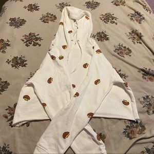 White,hedgehog,hooded sweatshirt